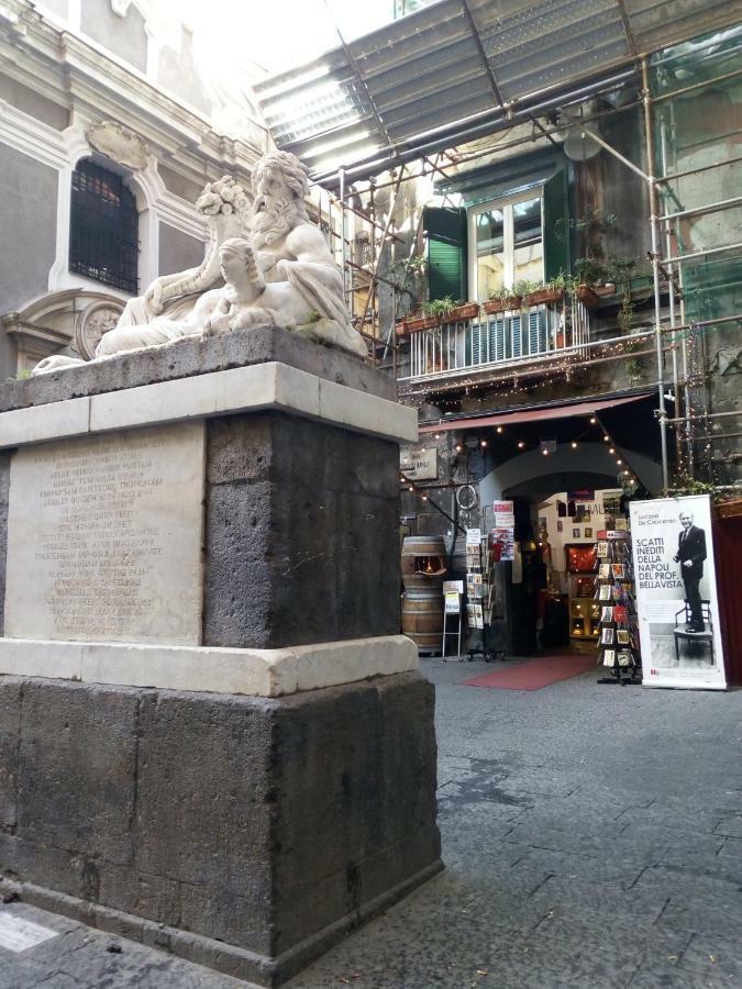 In S.biagio Dei Librai * Napoli